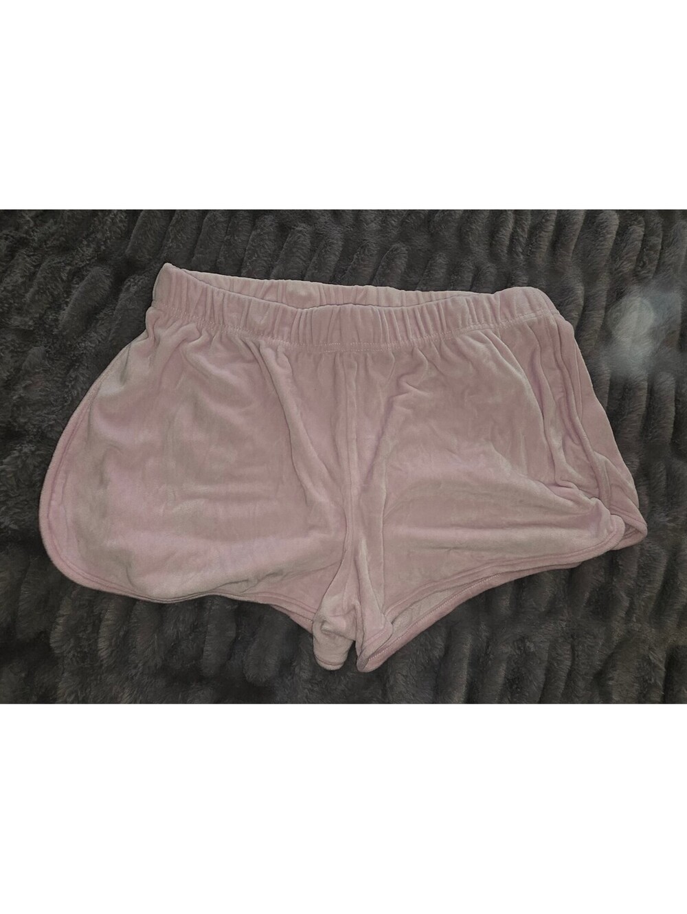 Juicy Couture girls pink velour shorts
